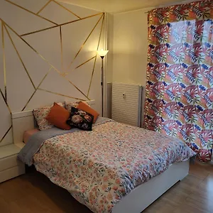 Appartement Avec Parking Gratuit, Saint-Etienne (Loire)
